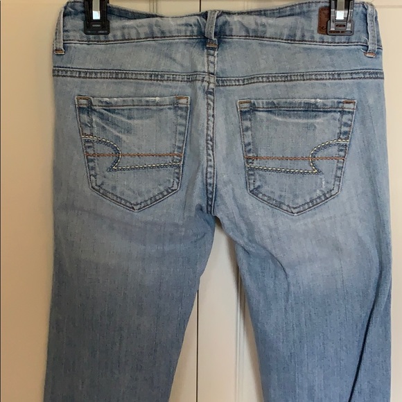 Light wash denim distressed capris - Picture 4 of 4